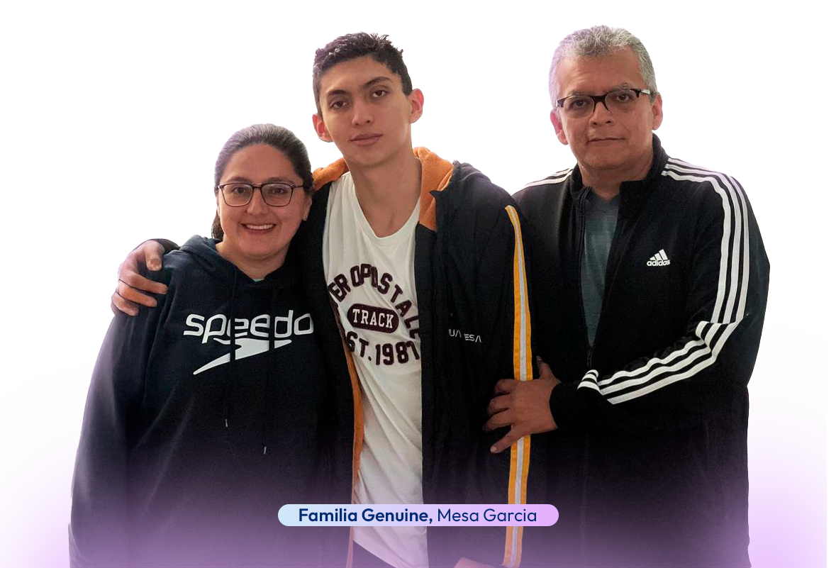 Familia-Genuine-School_Mesa Familia-Genuine-School_Mesa